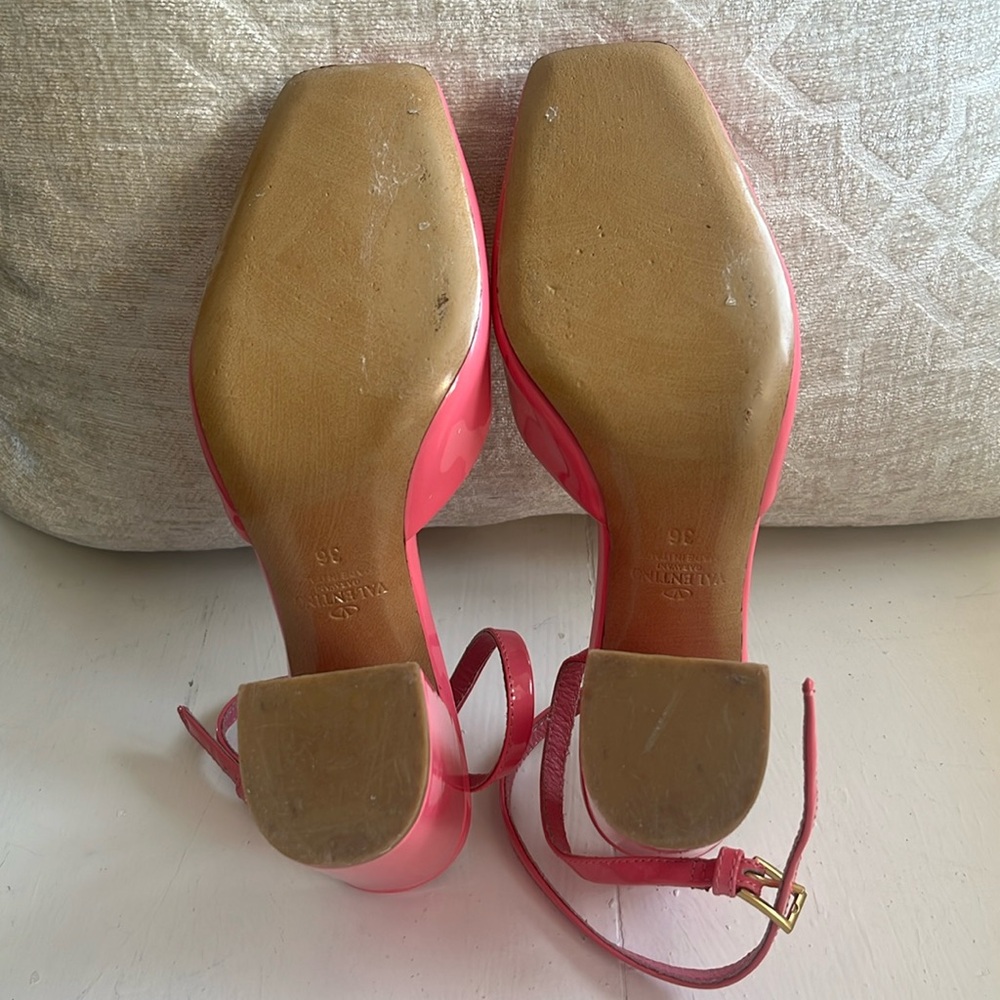 Valentino Garavani Pink One Stud pumps 36 - Picture 4 of 10